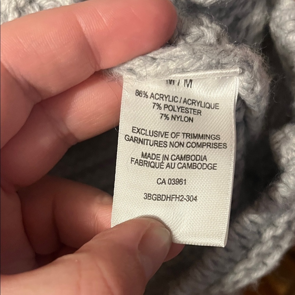 Woman’s Denver Hayes Light Gray Turtleneck Knit Sweater Medium - Picture 3 of 6